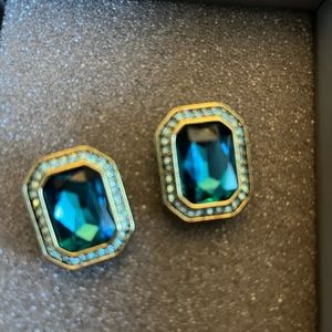 Heidi Daus pierce fashion earrings